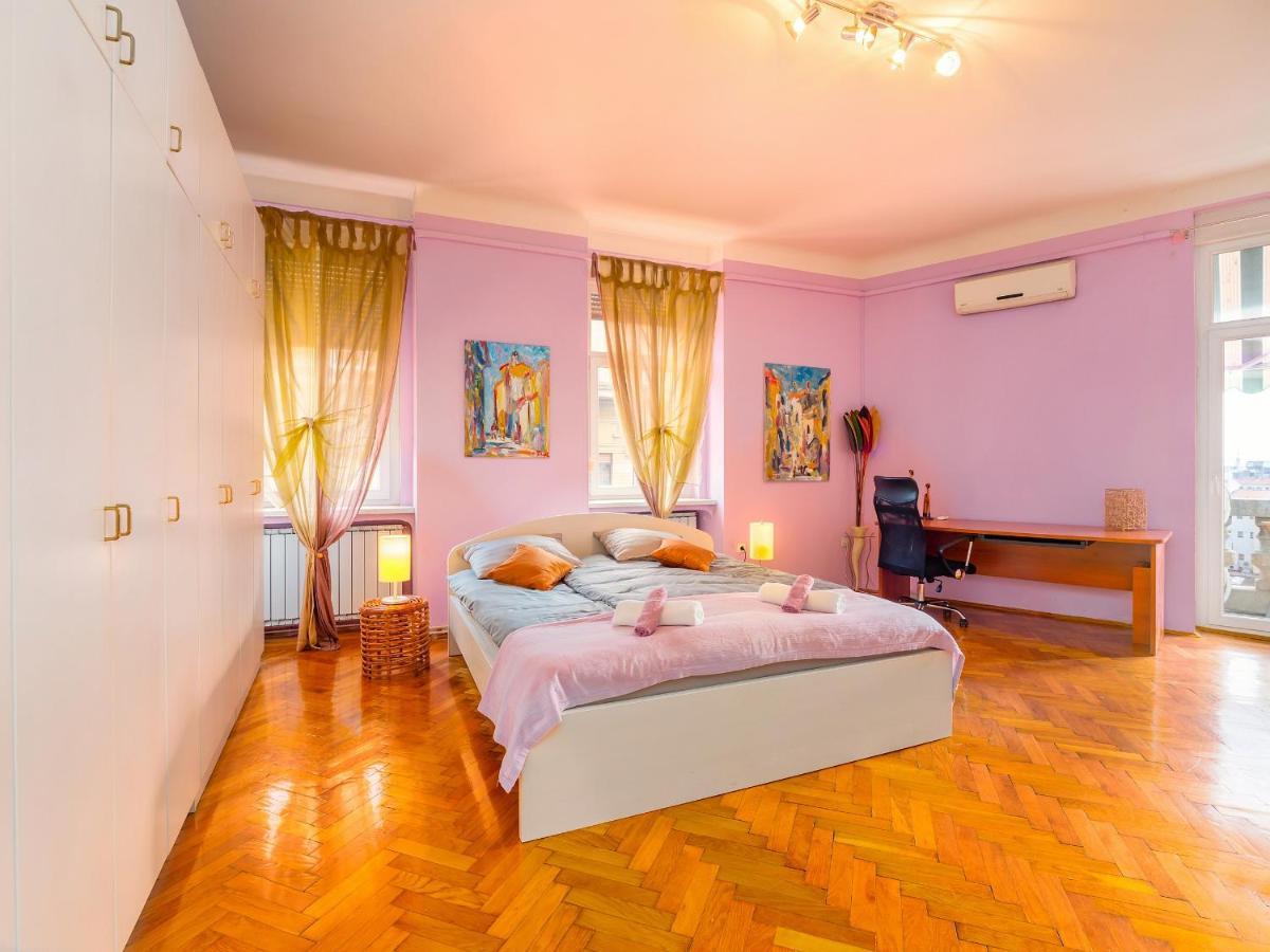 Grand Apartment In Strict Center Of Rijeka Exterior foto