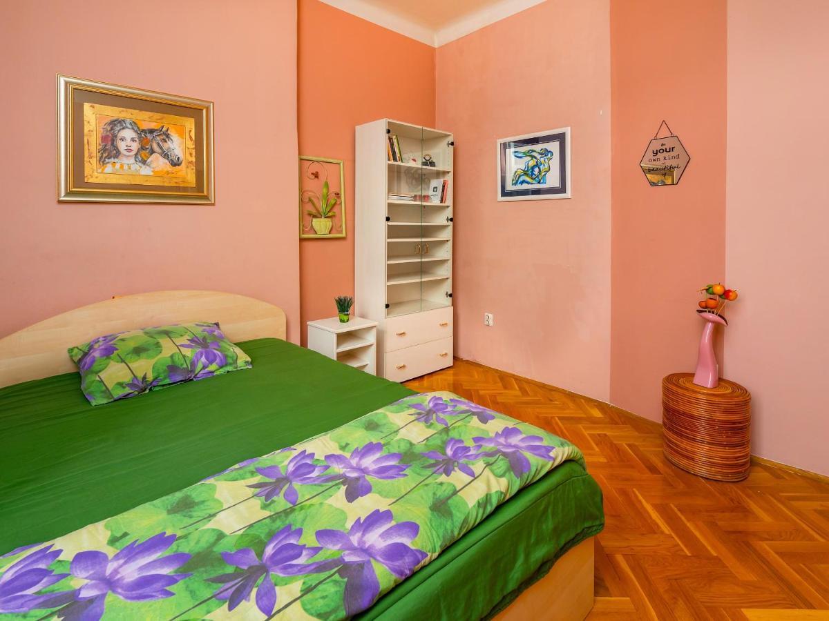 Grand Apartment In Strict Center Of Rijeka Exterior foto